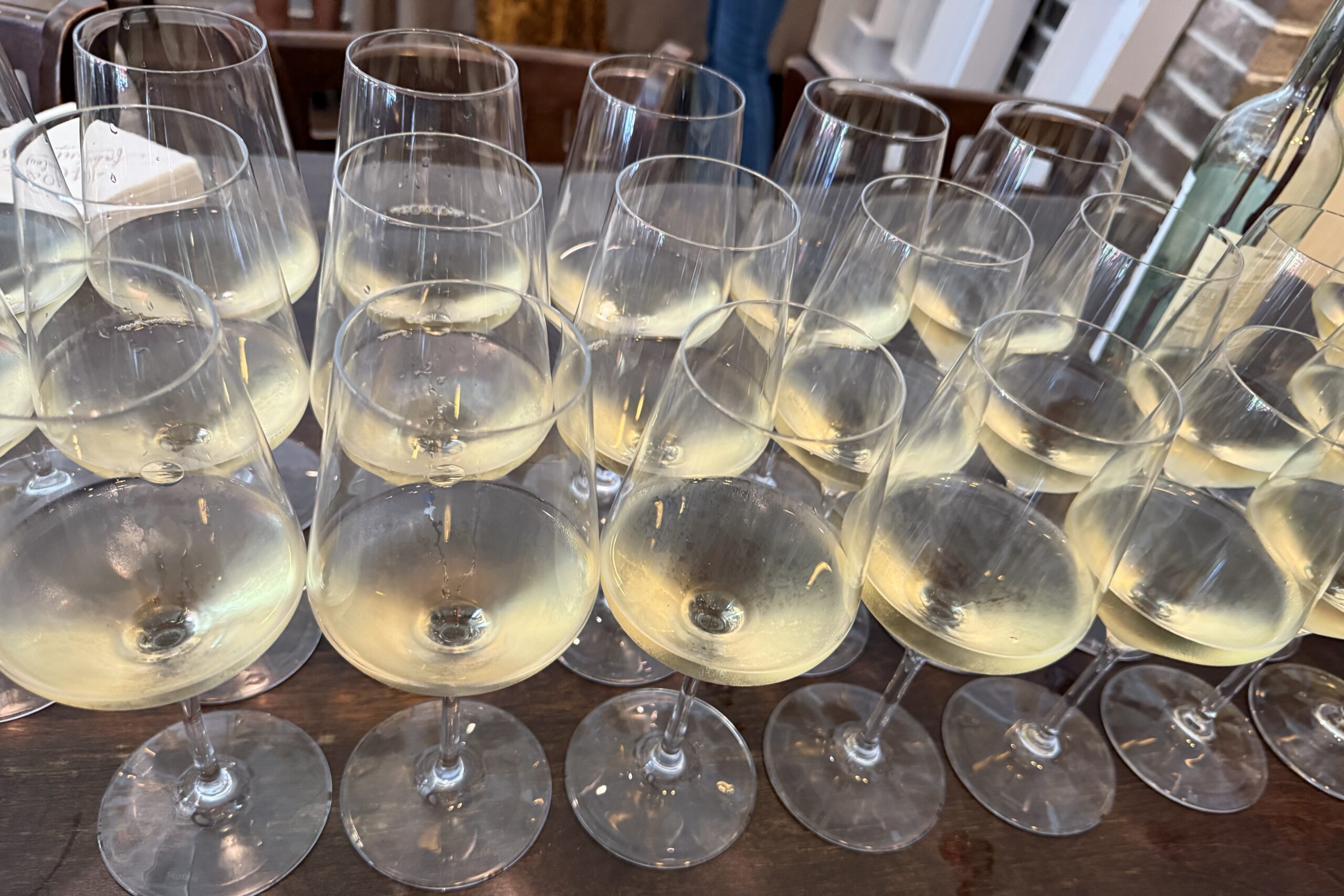 The Wine Bar Tasting Events white wine glasses